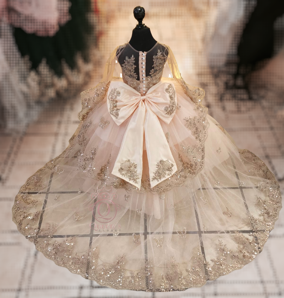 Nancy Removable 2 Pieces with Butterflies