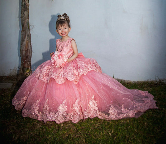 Lisa Package (Dress, Petticoat, Bouquet, Crown)