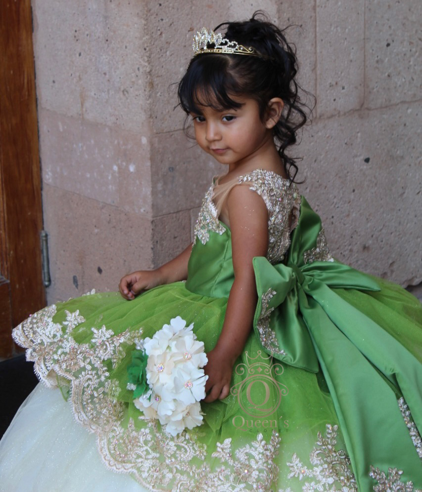 Tiana Package (Dress, Petticoat, Bouquet, Crown)