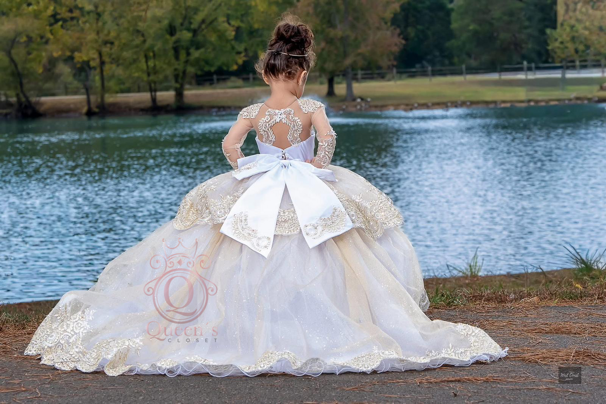 Alexia White Removable 2 Pieces